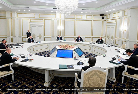 Александр Лукашенко принял участие в заседании Совета глав государств СНГ