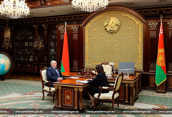 Глава государства встретился с Председателем Совета Республики Национального собрания
